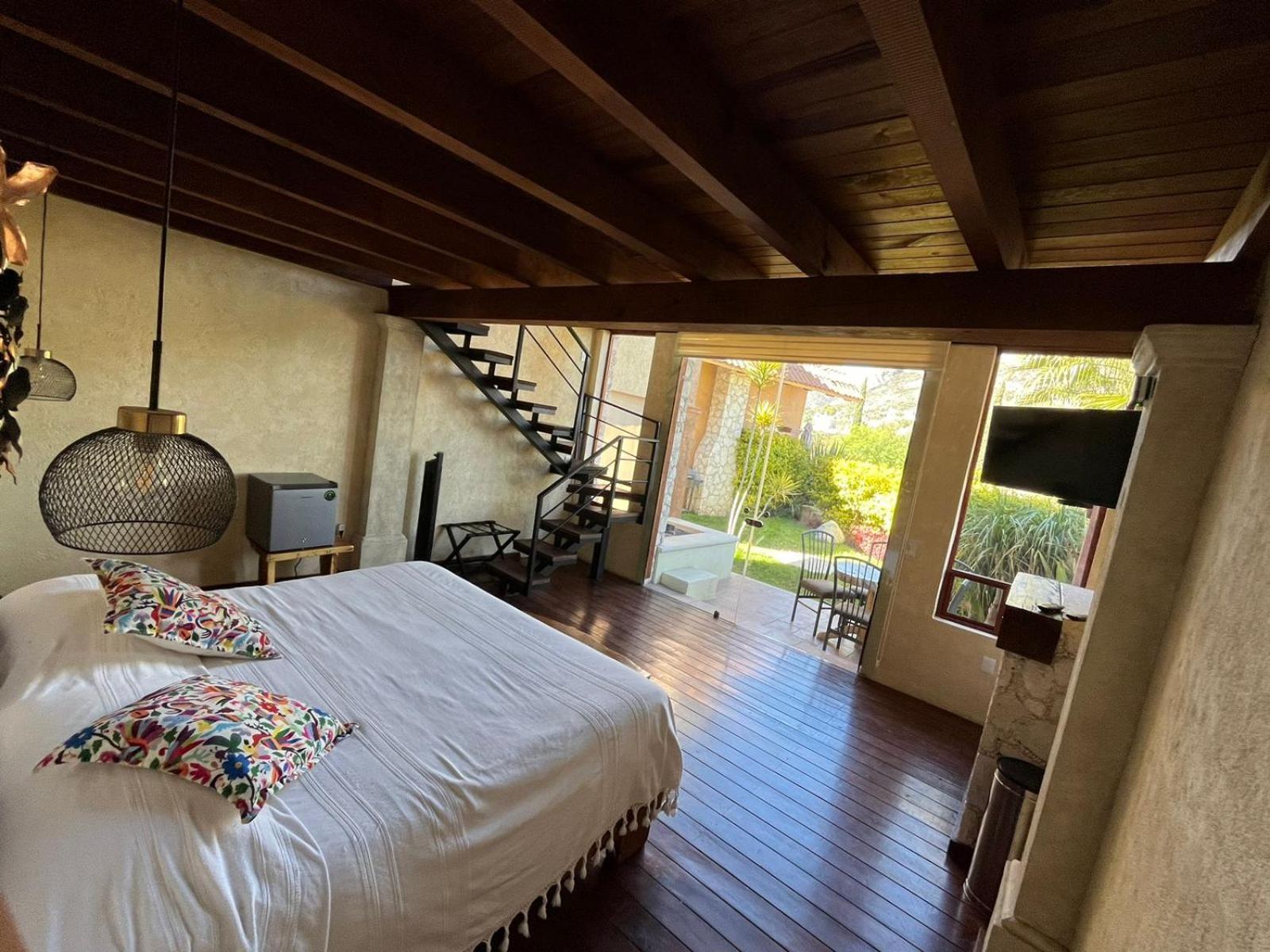 Zidada Hotel And Chalets Bernal Exterior photo